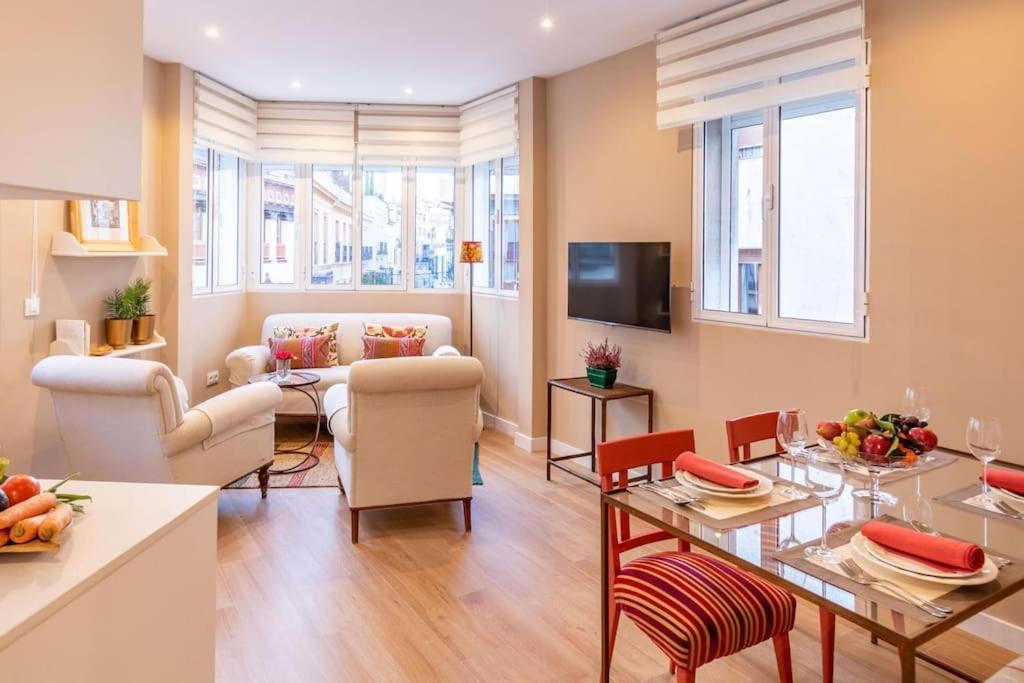 Plaza Nueva Deluxe Suite by Valcambre Sevilla Exterior foto