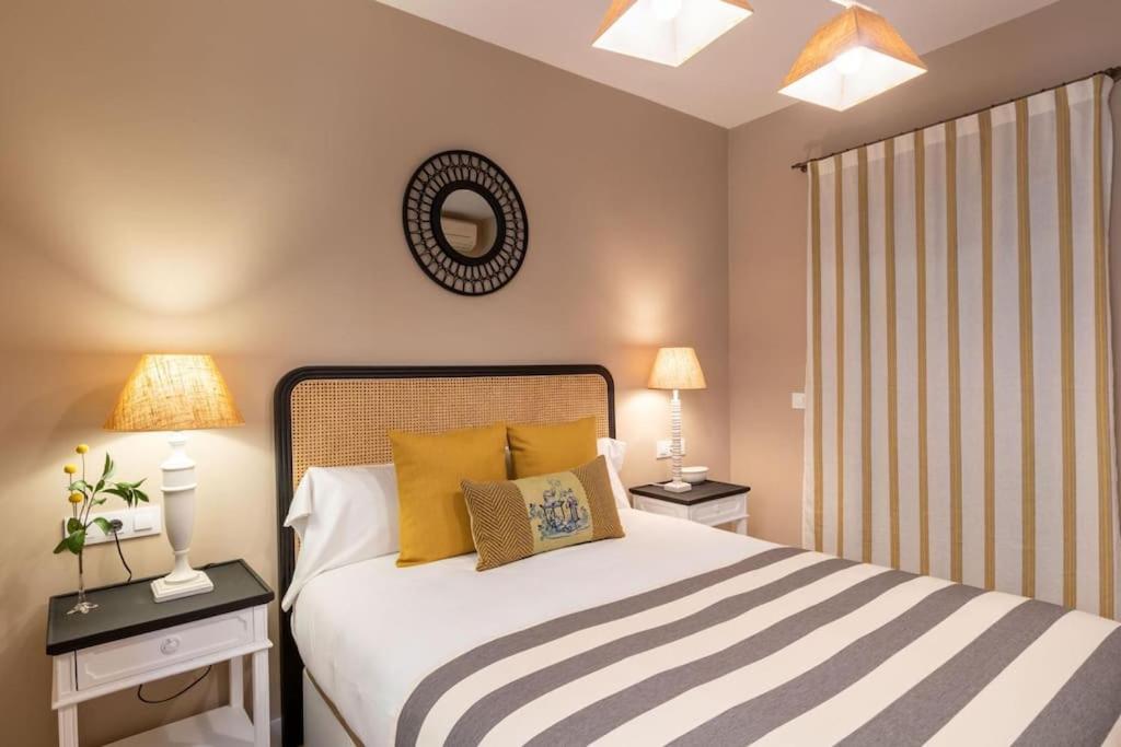 Plaza Nueva Deluxe Suite by Valcambre Sevilla Exterior foto